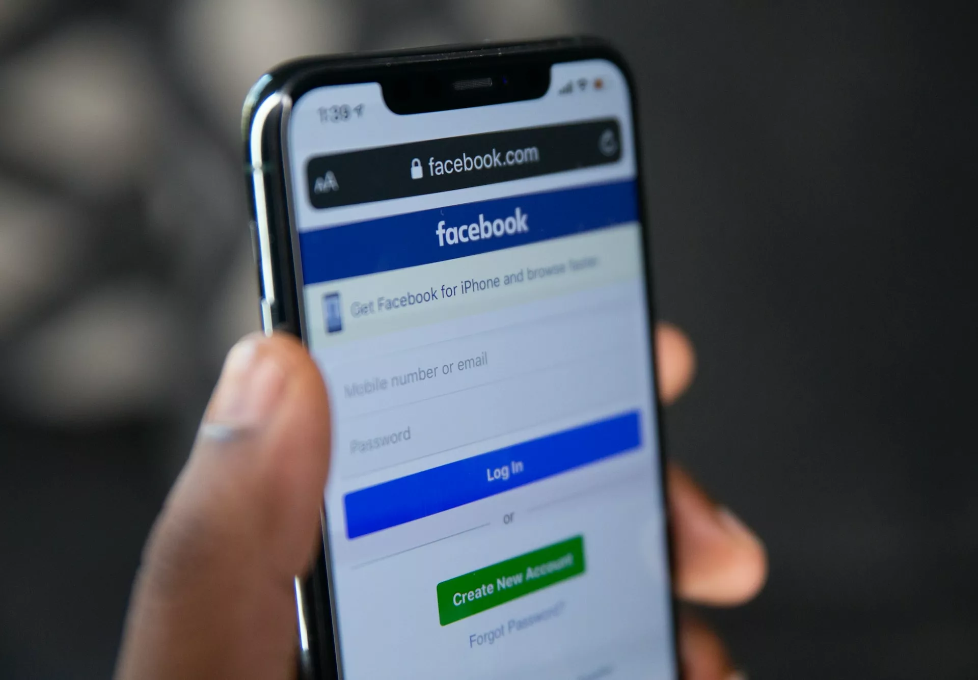 白帽駭客發現 Facebook 漏洞:兩階段驗證可被惡意破解 Facebook 漏洞 評論, AI 應用案例, 頭條