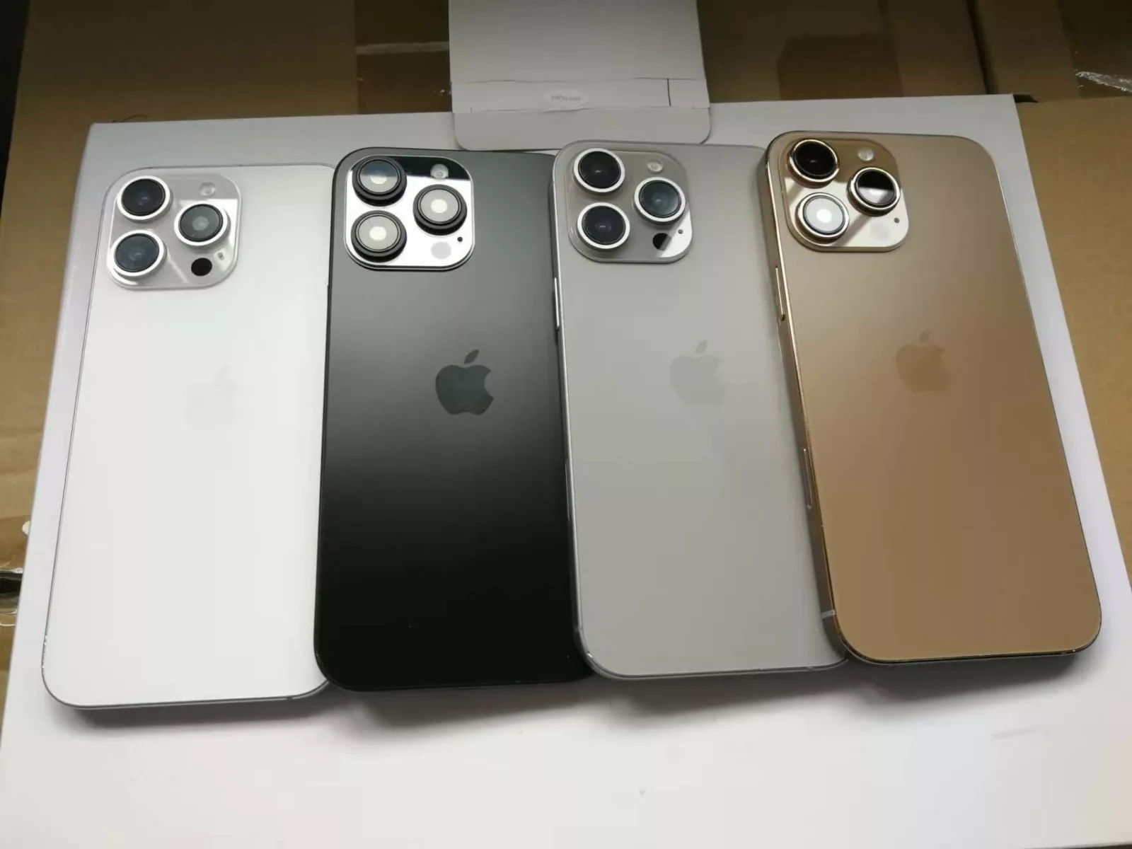 iPhone 16 Pro 顏色曝光？4 種顏色黑色更黑、全新「古銅色」現身 iPhone 16 Pro 顏色 AI, 產業, 能源