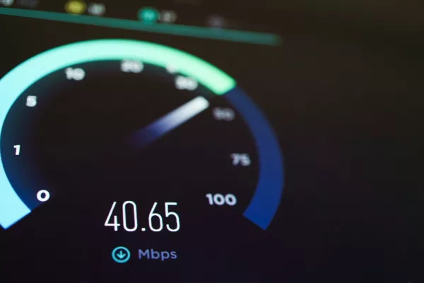 網速 5G、檔案 5G 跟手機 5G 網路差在哪？用簡單的例子說給你聽 科技人 AI, 能源, 邊緣運算, 雲端基礎設施, 頭條