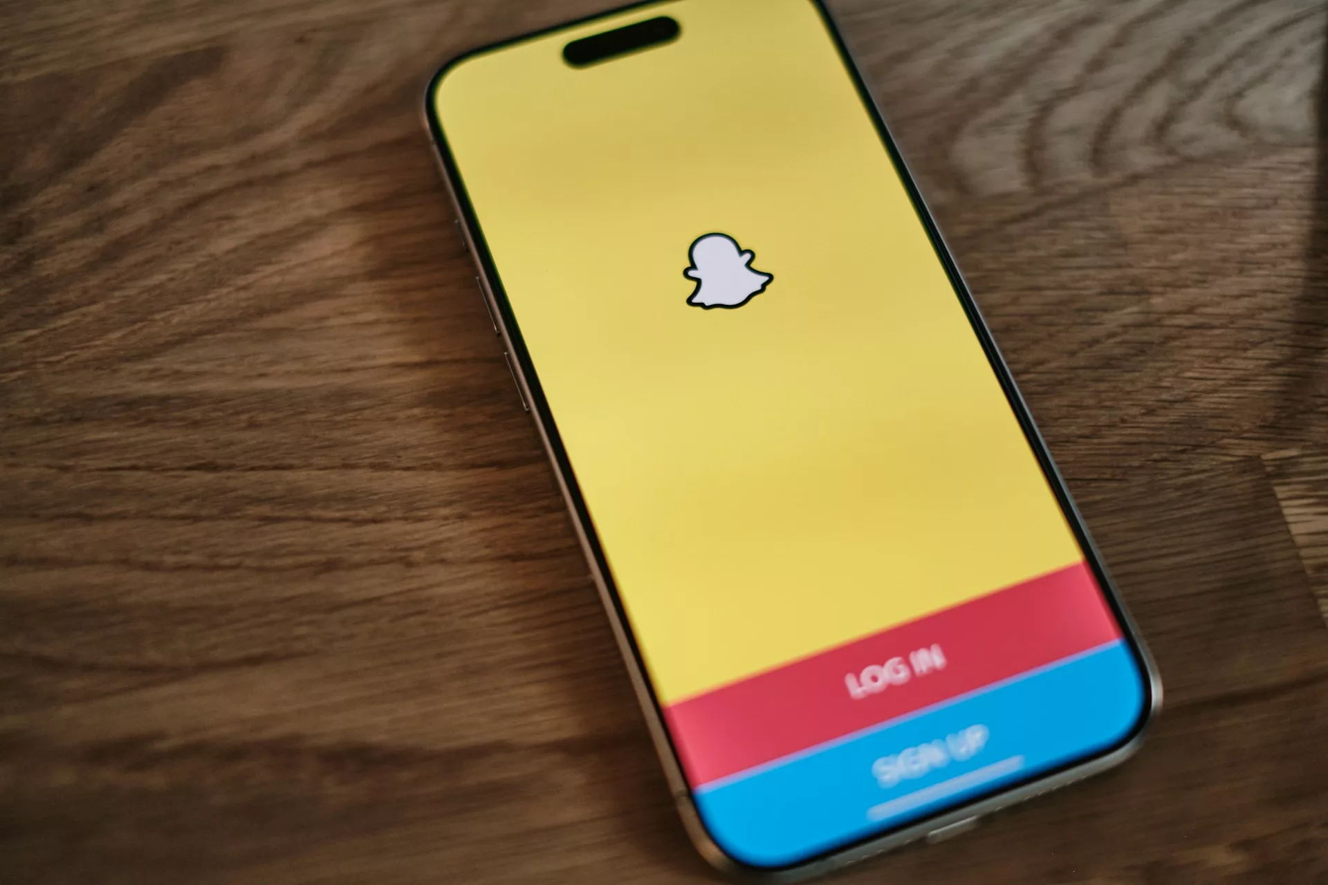 Meta AI 副總裁:未來 FB、IG 上面會擁有很多 AI 虛擬人物,他們的發言讓平台更有趣 Meta AI 評論, AI 應用案例, 頭條