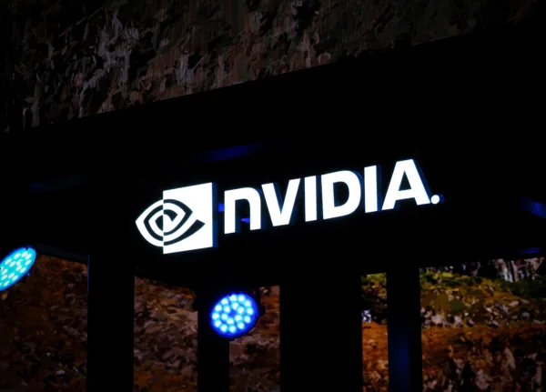 NVIDIA 發布 Nemotron 3 Embed 開放 embedding 模型，8B 版主打 32K context 與 RAG 模型