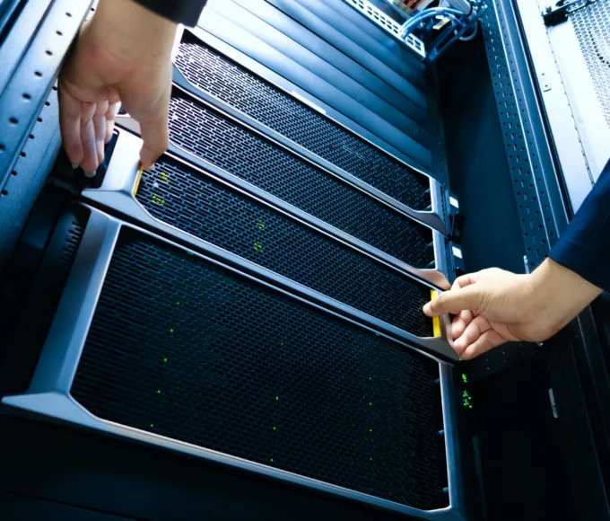 AI 資料中心競賽：現在比的不是 GPU 數量，而是誰先鎖住水、電、冷卻與資本 科技人 AI, 能源, 邊緣運算, 雲端基礎設施, 頭條