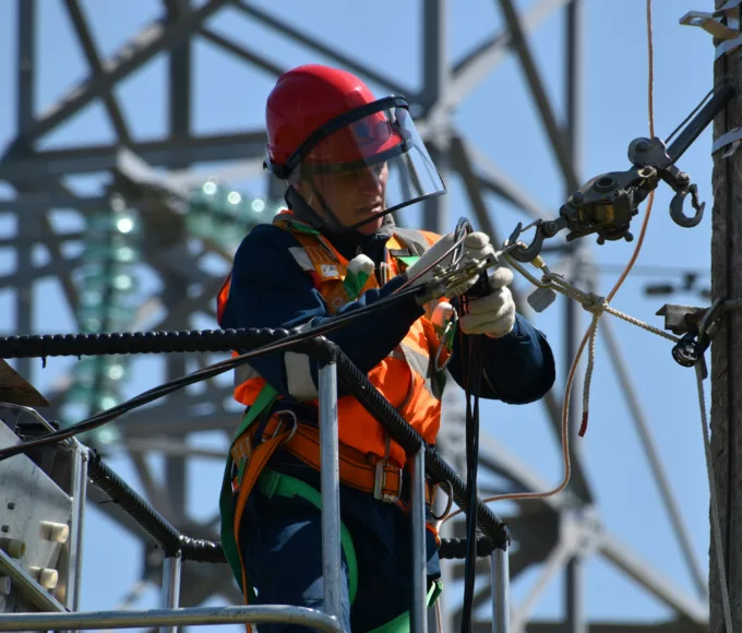 Anthropic 鎖定 Kentucky 401MW AI 園區，模型競爭正把電力變成長約資產 科技人 能源, AI, 產業