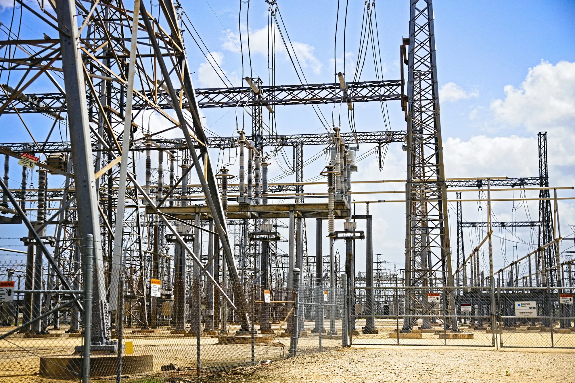 FERC 要六大電網營運商重寫大型負載規則,AI 資料中心接電進入監管加速期 電網 電網, AI, 產業, 能源