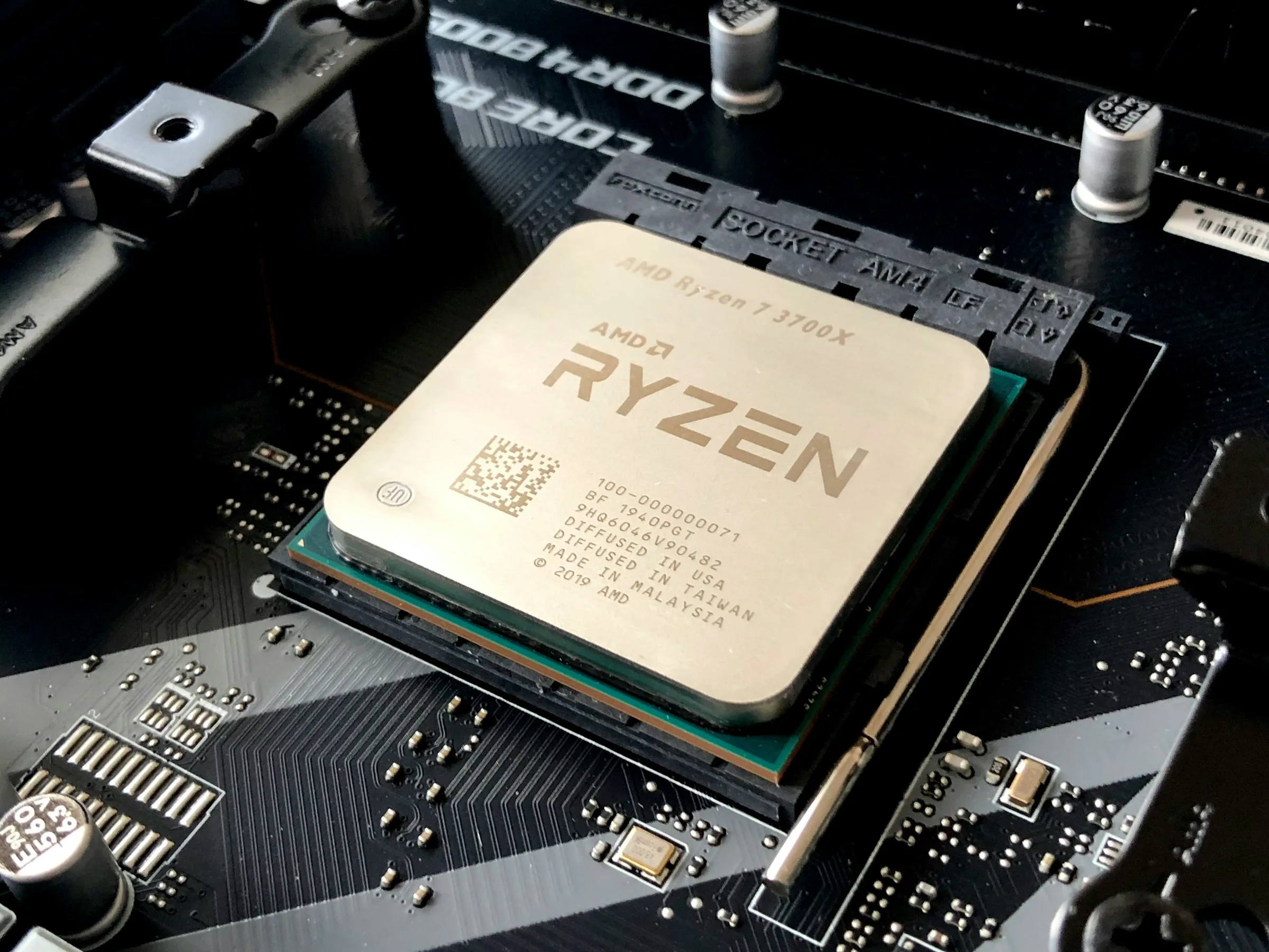 Anthropic 將以 AMD Helios 取得最高 2GW AI 運算容量，首批 2027 上半年部署 能源, AI, 產業