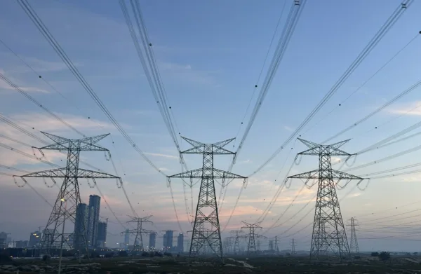 聯合國要求 AI 資料中心 2030 年改用再生能源，但電力需求與核能仍難避開 能源, AI, 產業