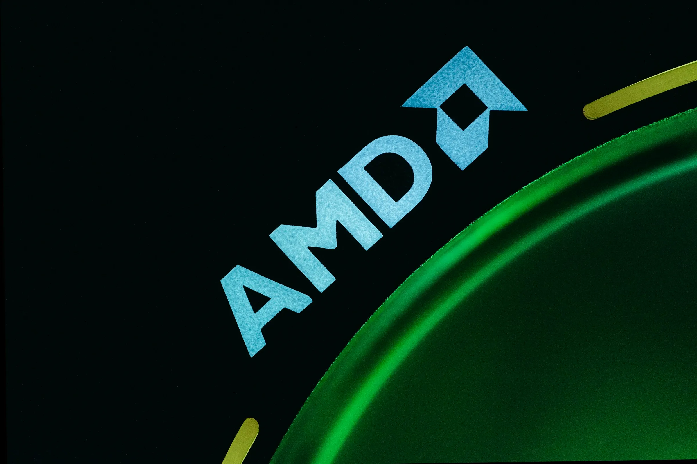 Anthropic 將以 AMD Helios 取得最高 2GW AI 運算容量，首批 2027 上半年部署 能源, AI, 產業