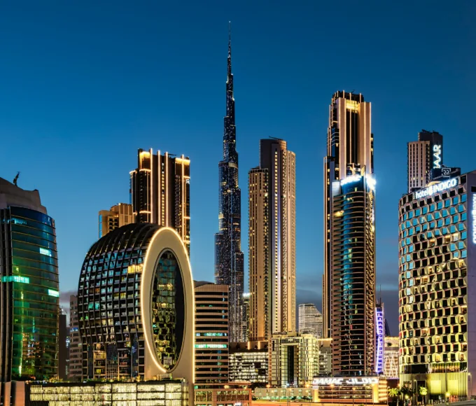 美國放寬 UAE AI 晶片出口規則，核准實體可免證取得部分伺服器 科技人 再生能源, AI, 產業, 能源