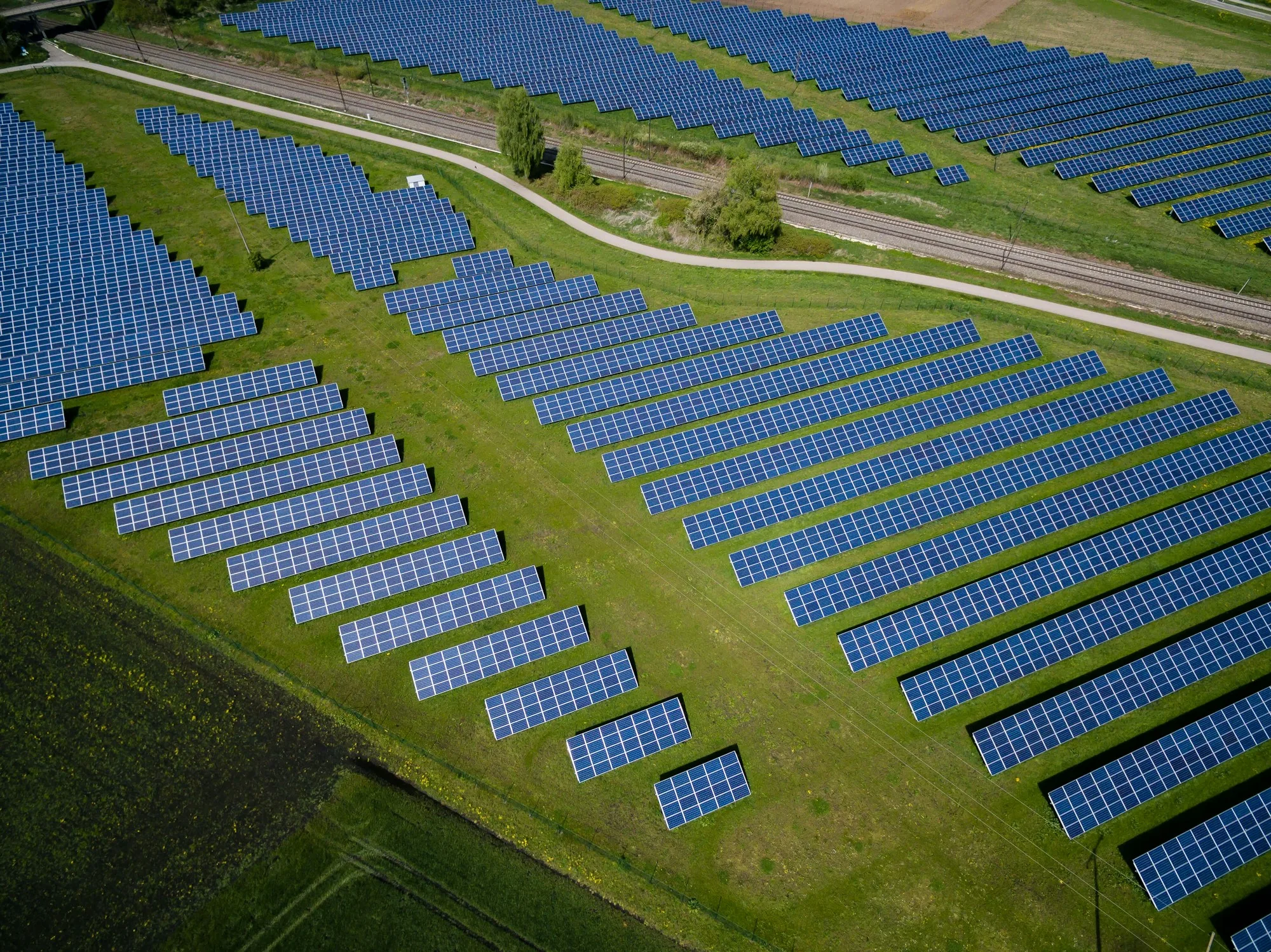 Google 支持 Arkansas Steel River 太陽能與儲能,前兩期合計 1.6 GWdc 與 1.9 GWh Arkansas Steel River 再生能源, AI, 儲能, 產業, 能源